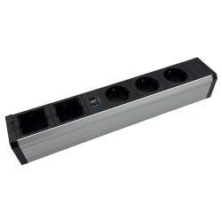 Розеточний блок ASA VersaTek 3x220+1USB 5V с двумя свободными тунелями, алюминий (061.00F.00020) Розеточний блок ASA VersaTek 3x220+1USB 5V с двумя свободными тунелями, алюминий (061.00F.00020)